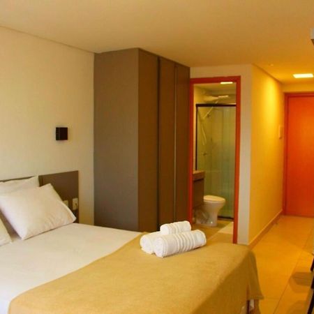 Flat Manaira Apart Hotel Joao Pessoa Bagian luar foto